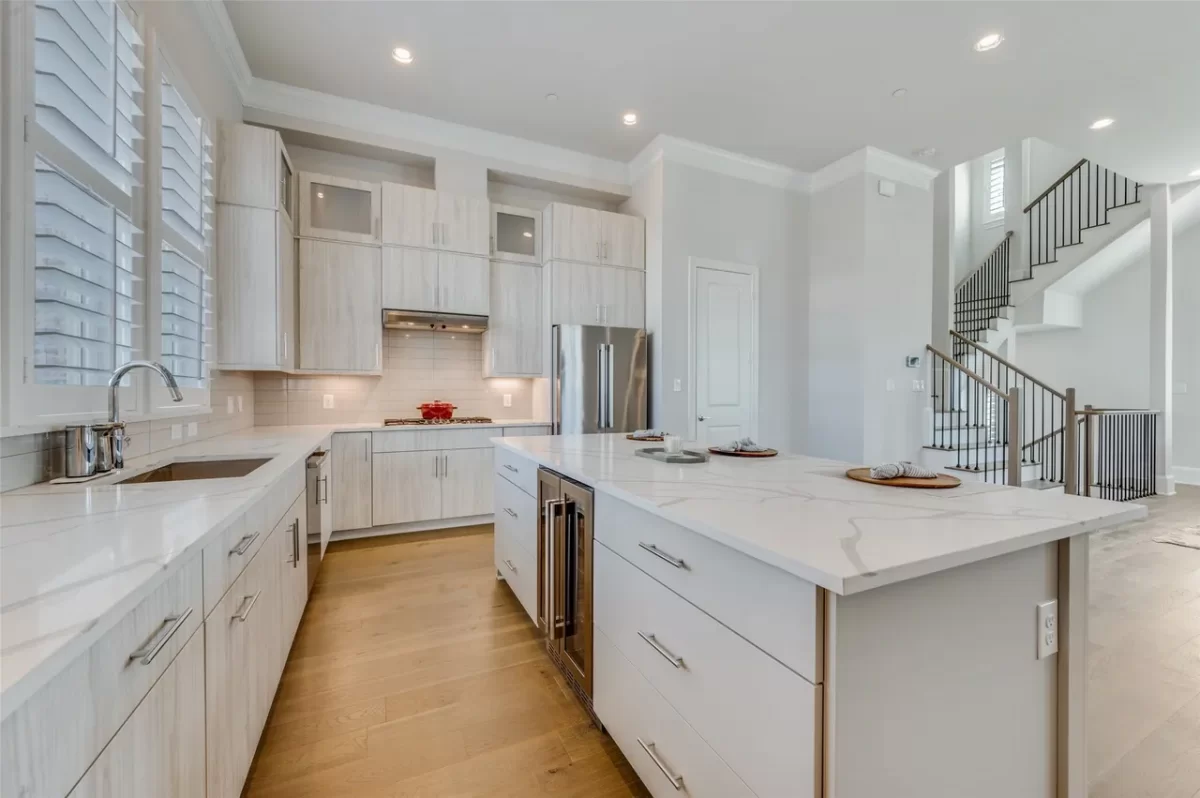 3BR Townhouse for Sale in Dallas, TX