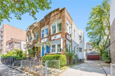 5BR Multi-Family for Sale in Brooklyn, NY