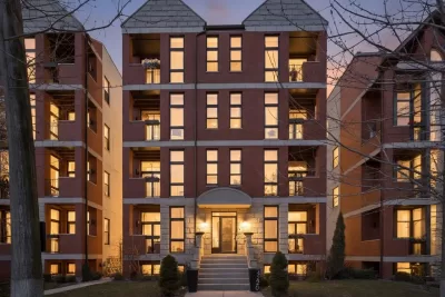 3BR Condo for Sale in Chicago, IL