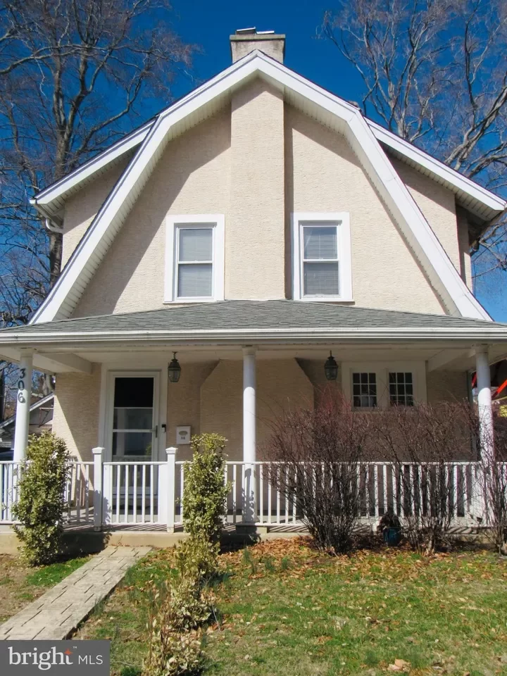 3BR House for Sale in Upper Darby, PA