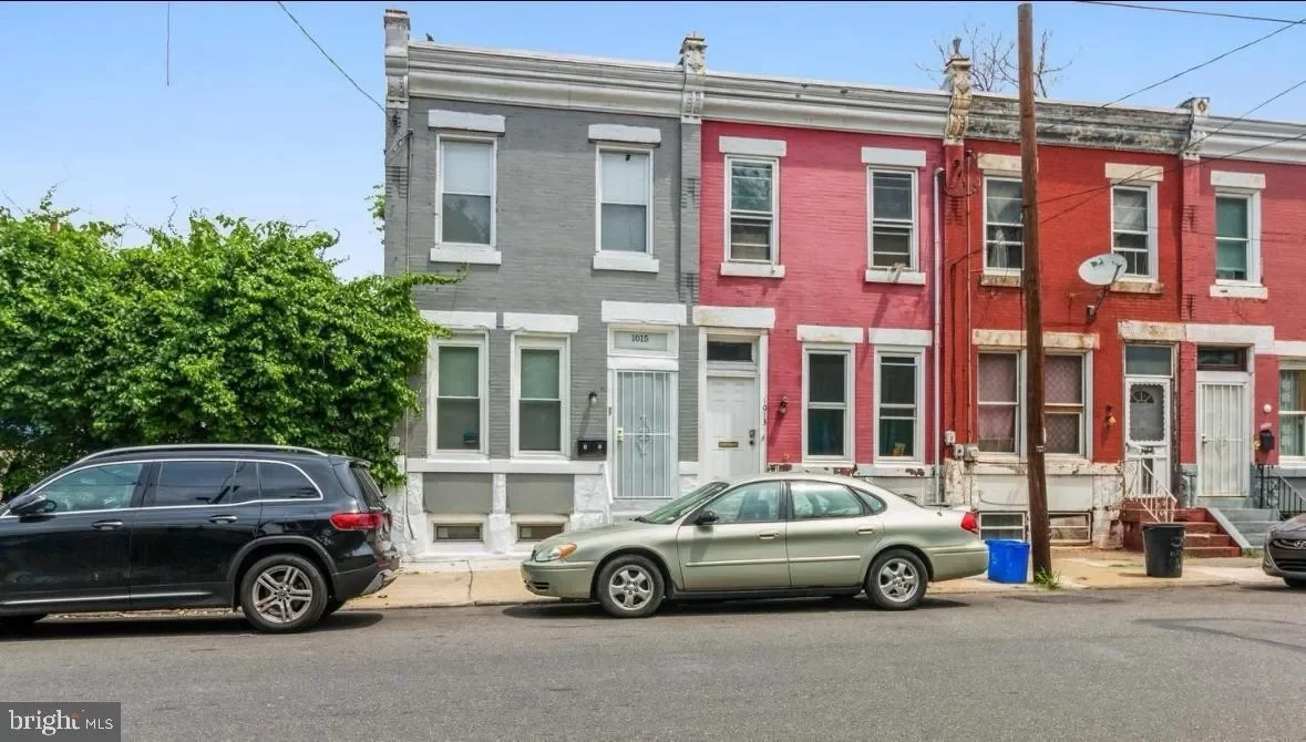 3BR Townhouse for Sale in Philadelphia, PA