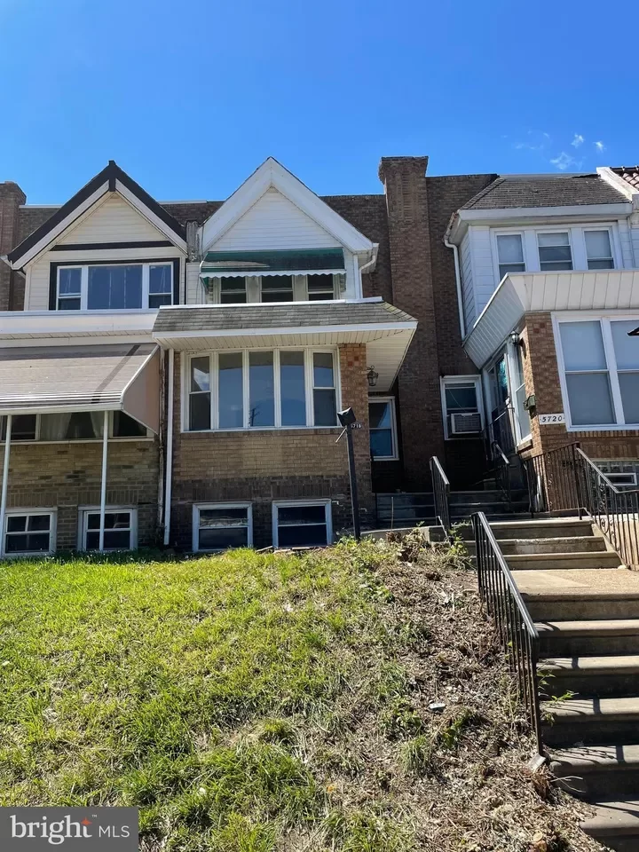 3BR Townhouse for Sale in Philadelphia, PA