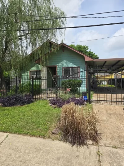 3BR House for Sale in Houston, TX