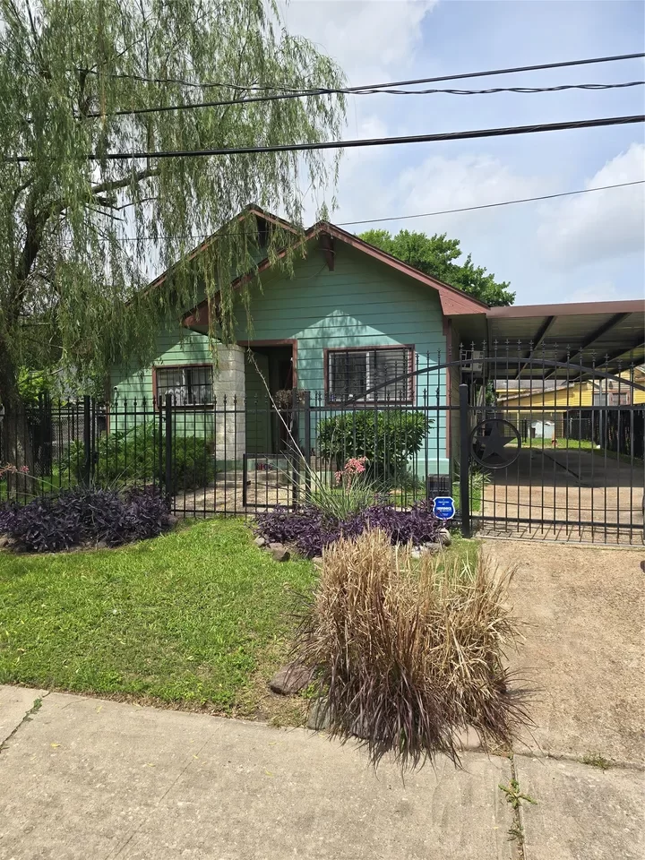 3BR House for Sale in Houston, TX