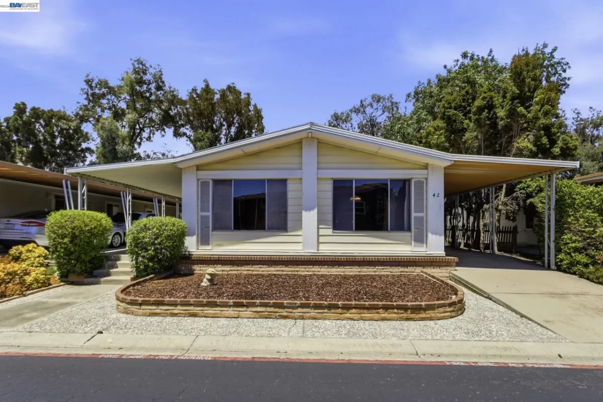 2BR Mobile Home for Sale in San Jose, CA