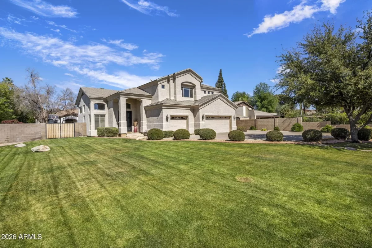 5BR House for Sale in Phoenix, AZ