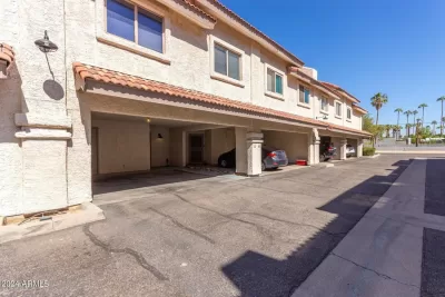 2BR Townhouse for Rent in Phoenix, AZ