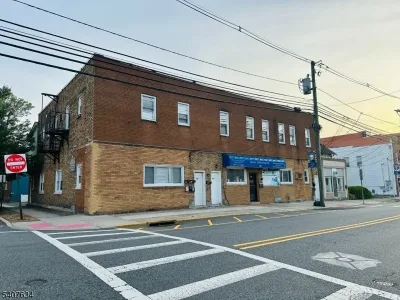 3BR Multi-Family for Rent in Lyndhurst, NJ