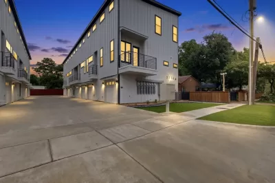 1BR Townhouse for Rent in Dallas, TX