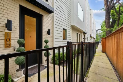 3BR Condo for Sale in Dallas, TX