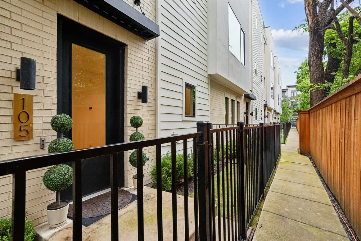 3BR Condo for Sale in Dallas, TX