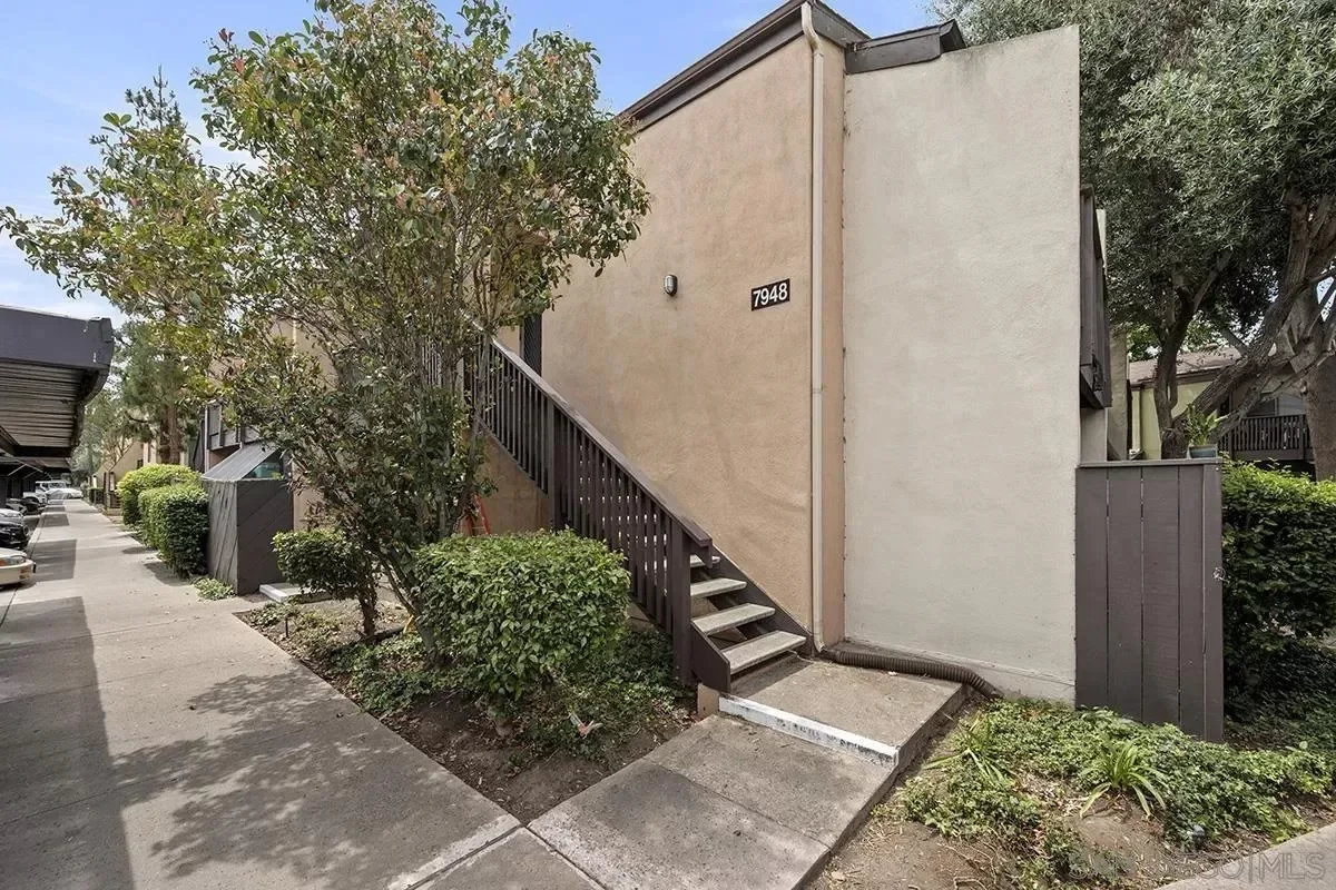 Condo for Sale in San Diego, CA