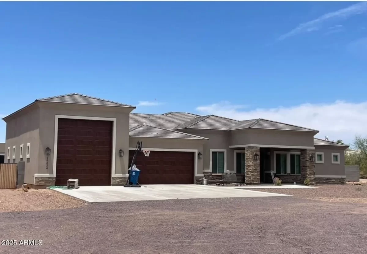 5BR House for Sale in Phoenix, AZ