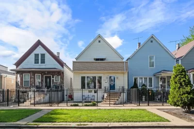 3BR House for Sale in Chicago, IL