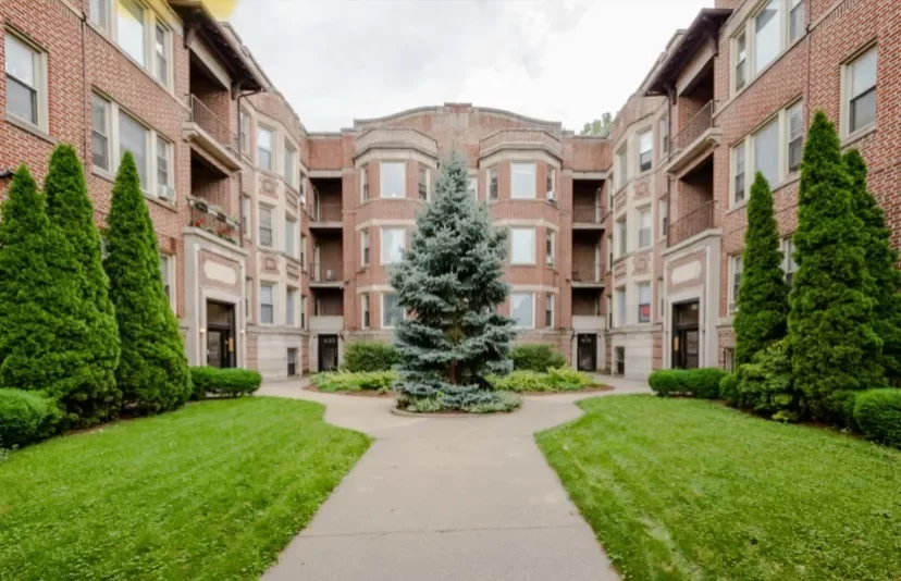House for Rent in Chicago, IL