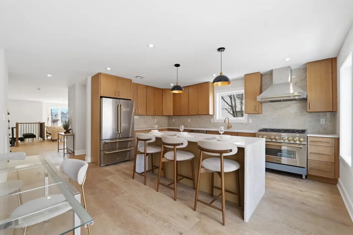 3BR Townhouse for Sale in Secaucus, NJ