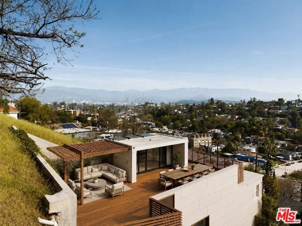 3BR House for Sale in Los Angeles, CA