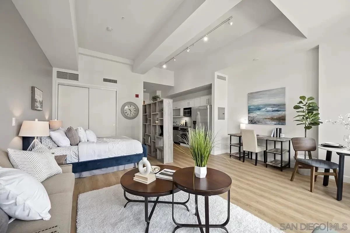 Condo for Rent in San Diego, CA