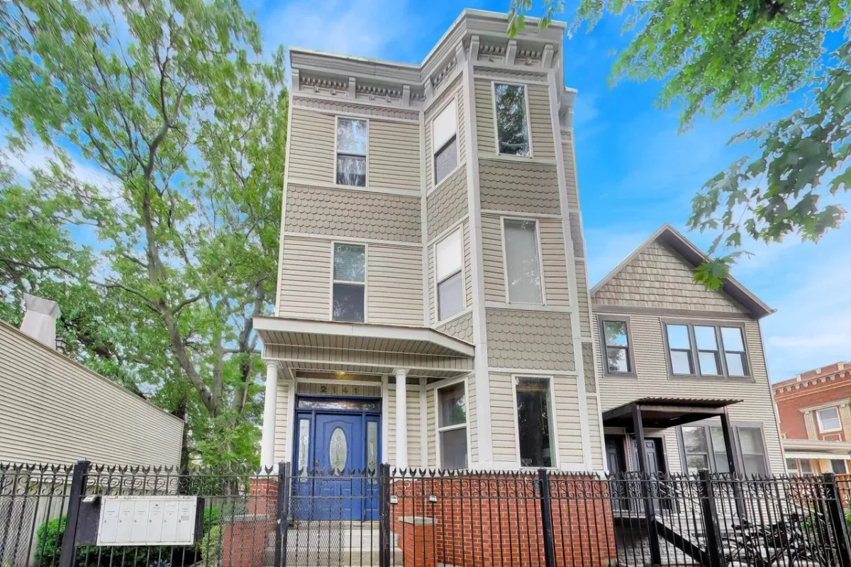 3BR Condo for Sale in Chicago, IL