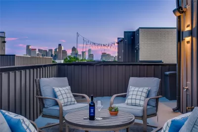 3BR Townhouse for Sale in Dallas, TX