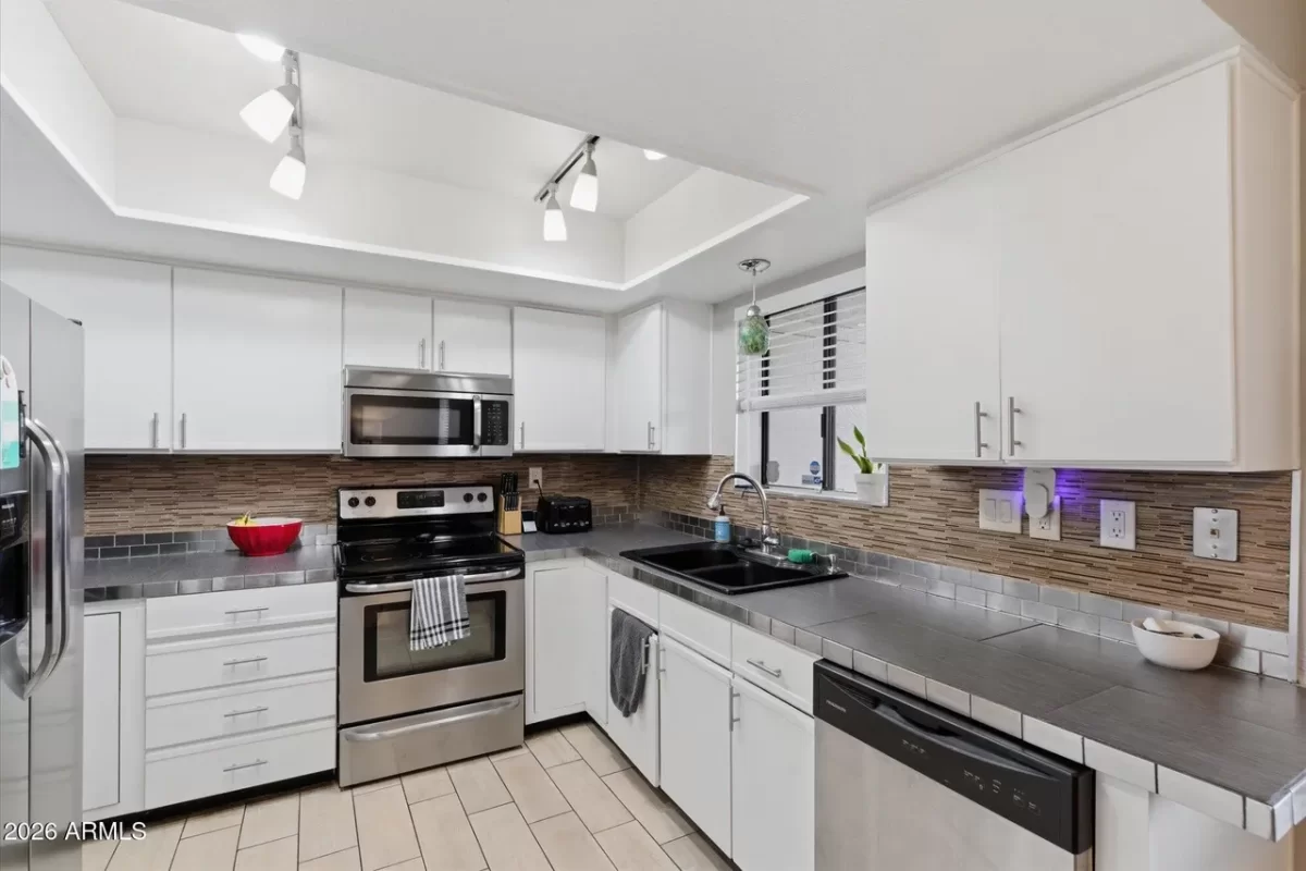2BR Condo for Sale in Phoenix, AZ