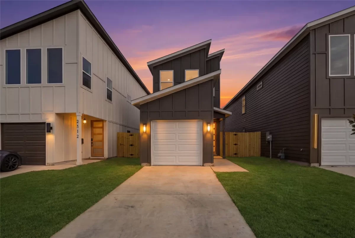 3BR House for Sale in Dallas, TX