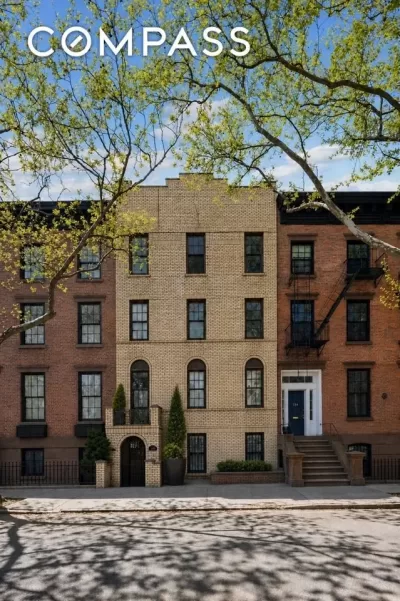 4BR Townhouse for Sale in Brooklyn, NY