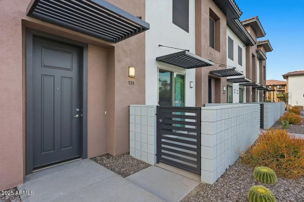 3BR Townhouse for Rent in Glendale, AZ