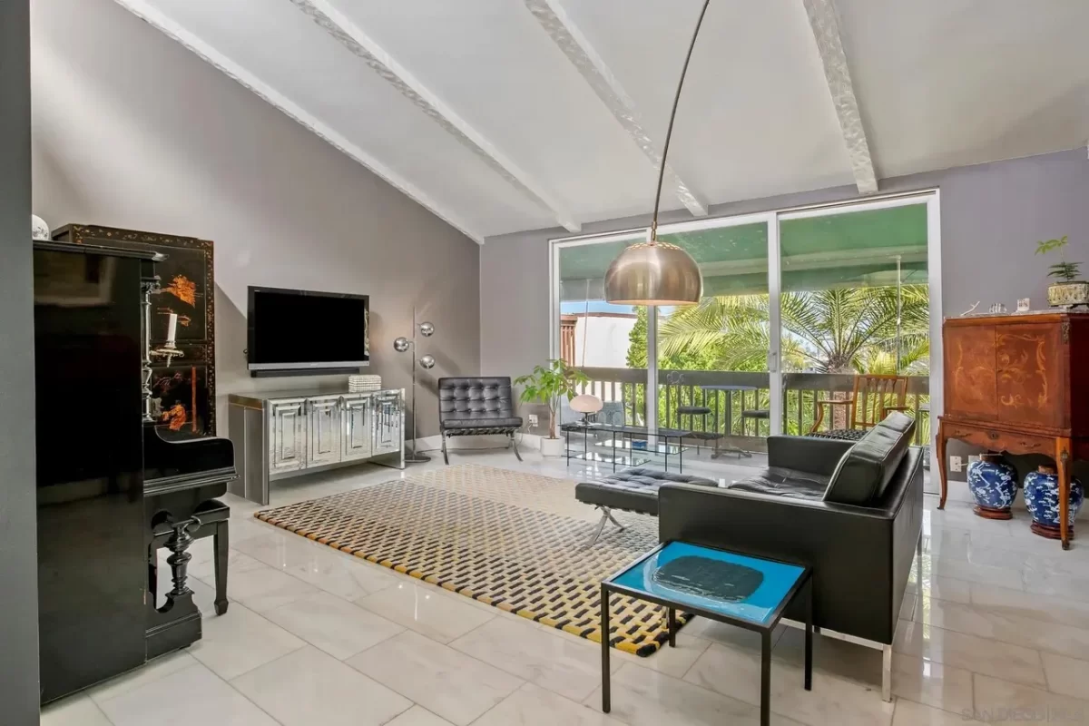 2BR Condo for Rent in La Jolla, CA