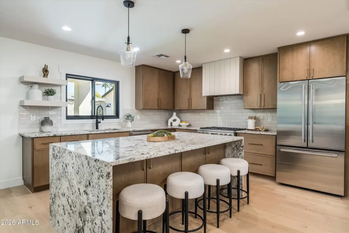 4BR House for Sale in Phoenix, AZ