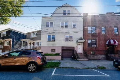 5BR Multi-Family for Sale in Bayonne, NJ
