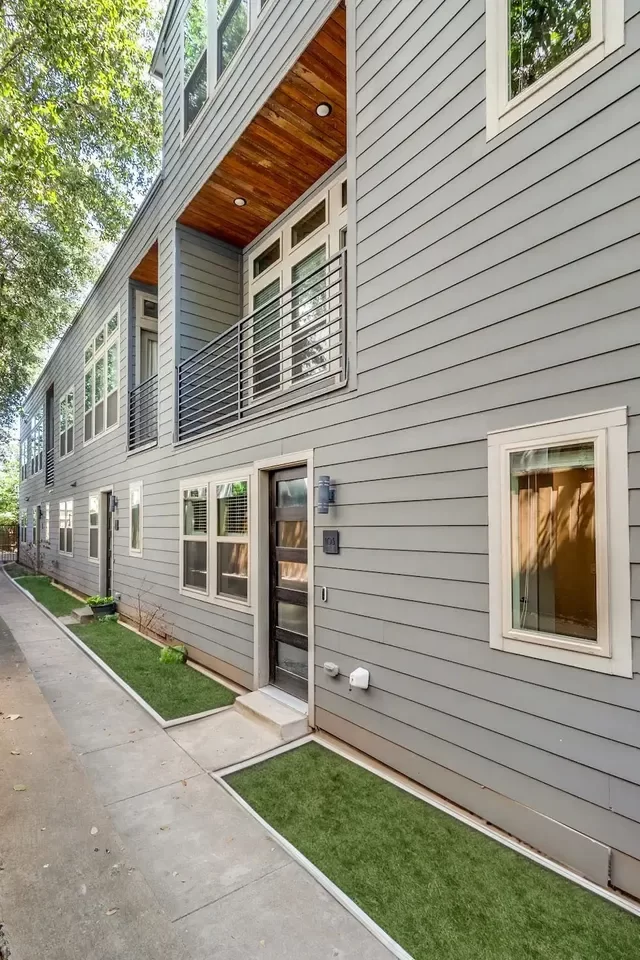 2BR Condo for Sale in Dallas, TX