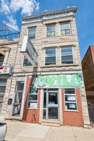 2BR Apartment for Rent in Chicago, IL