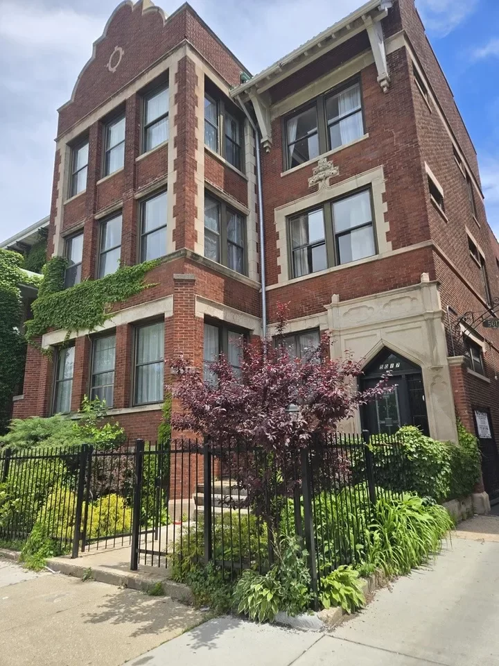 5BR Apartment for Rent in Chicago, IL