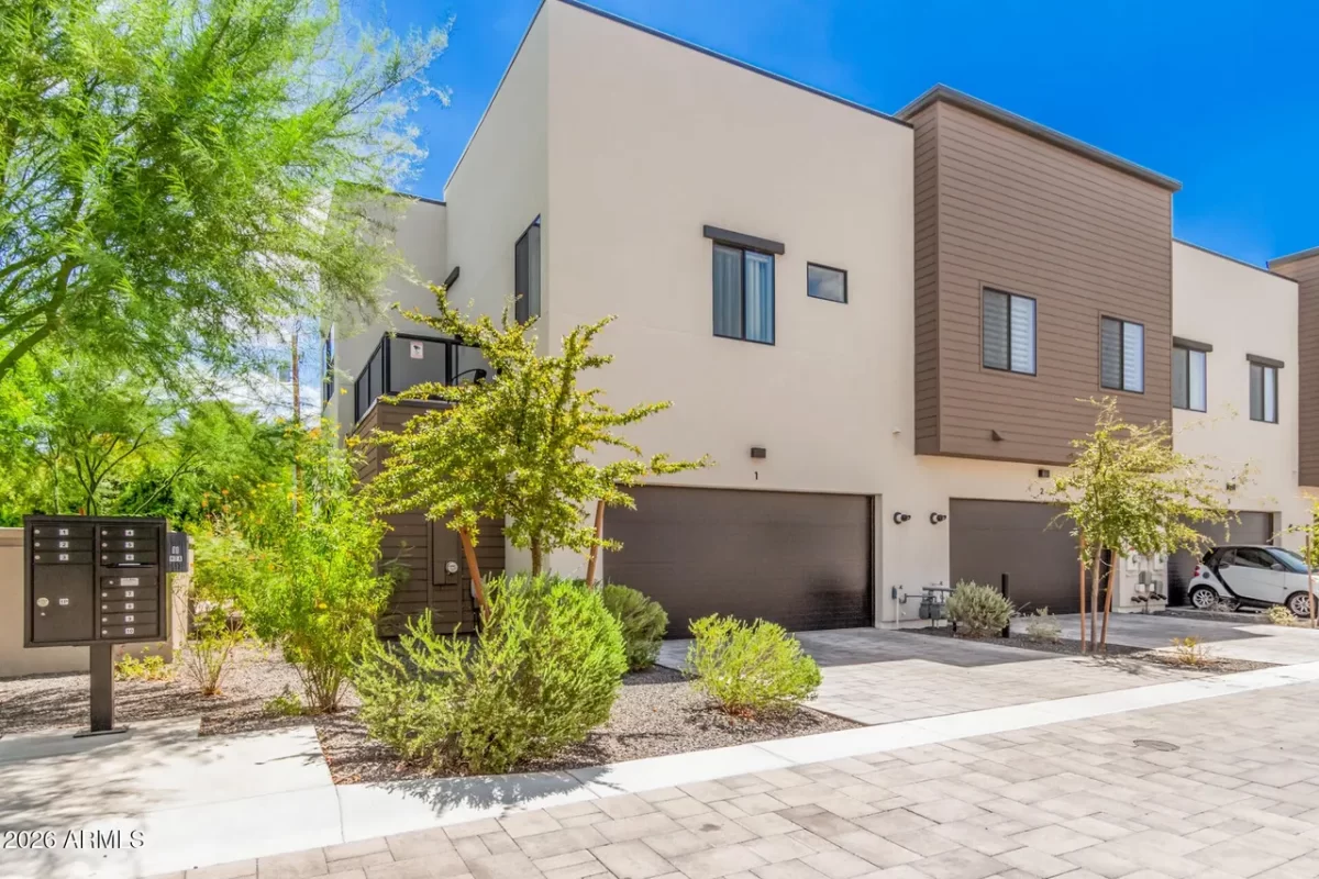 3BR Townhouse for Rent in Phoenix, AZ