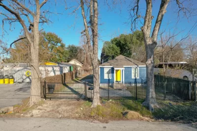 2BR House for Rent in Houston, TX