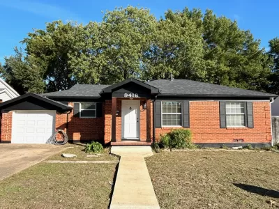 2BR House for Rent in Dallas, TX