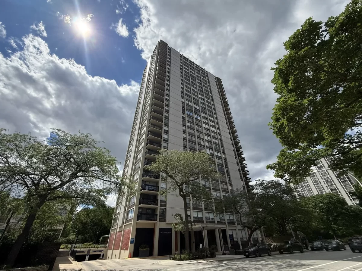 2BR House for Rent in Chicago, IL
