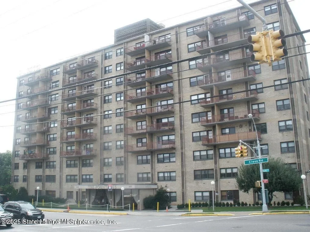 3BR House for Sale in Staten Island, NY