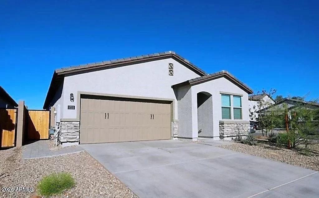 4BR House for Rent in Phoenix, AZ
