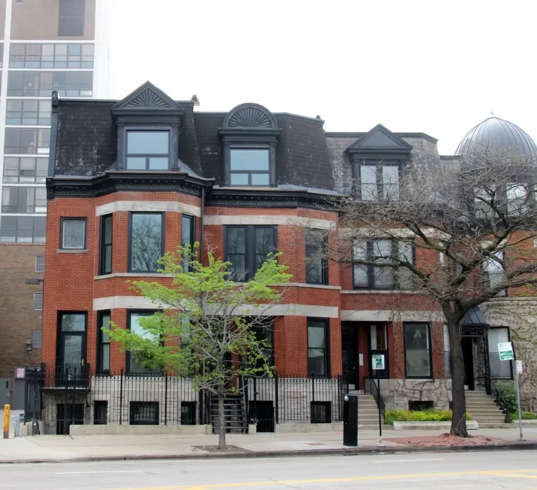 2BR Condo for Rent in Chicago, IL