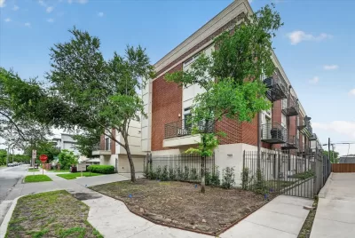 2BR Condo for Rent in Dallas, TX