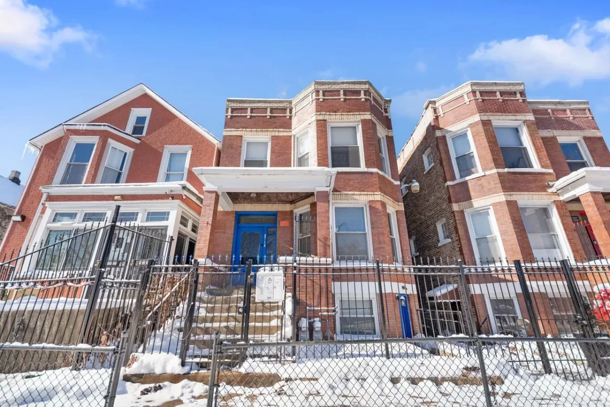 12BR Multi-Family for Sale in Chicago, IL