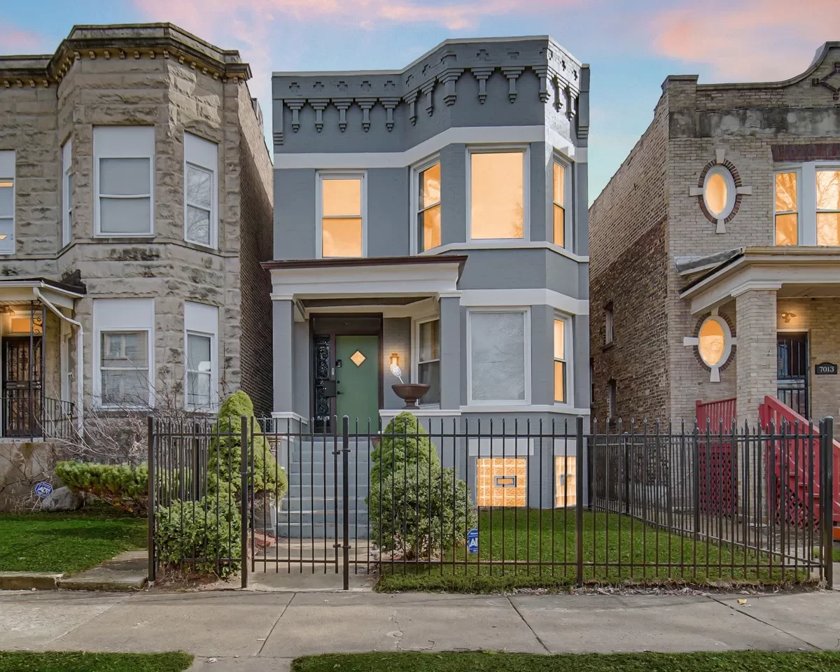 2BR House for Rent in Chicago, IL