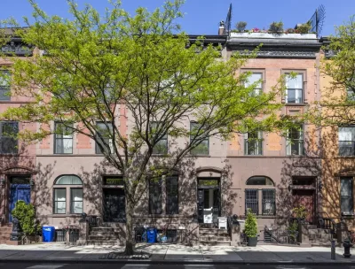 3BR House for Sale in Manhattan, NY
