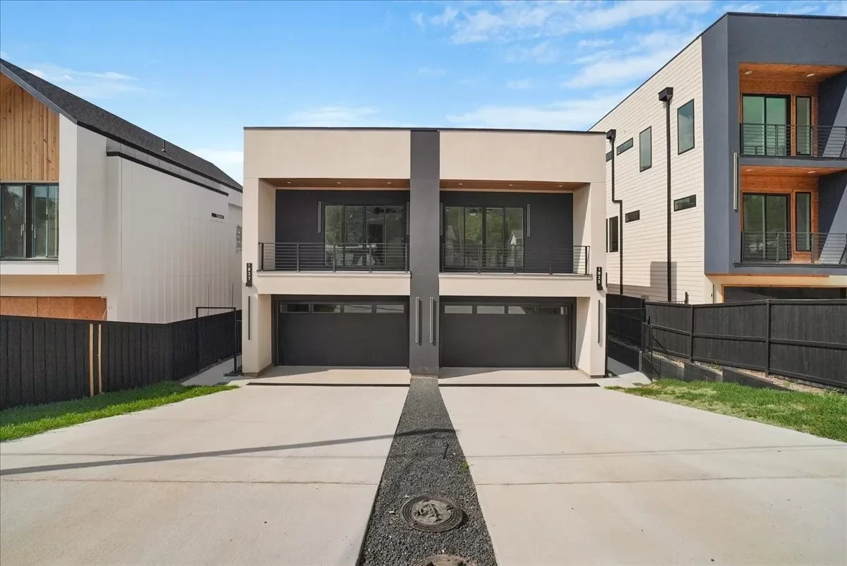 4BR House for Sale in Dallas, TX