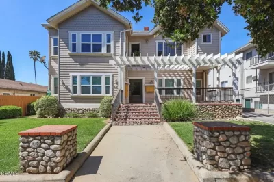 9BR Multi-Family for Sale in Pasadena, CA