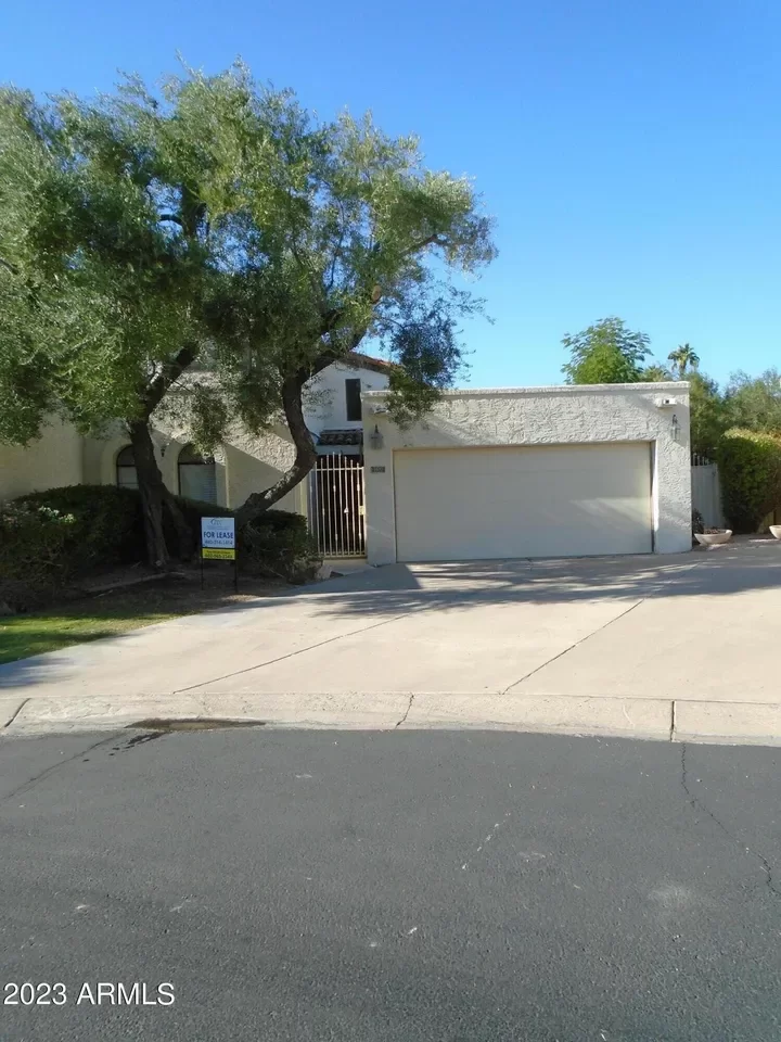 4BR Townhouse for Rent in Phoenix, AZ