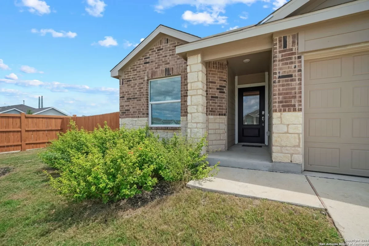 4BR House for Sale in San Antonio, TX