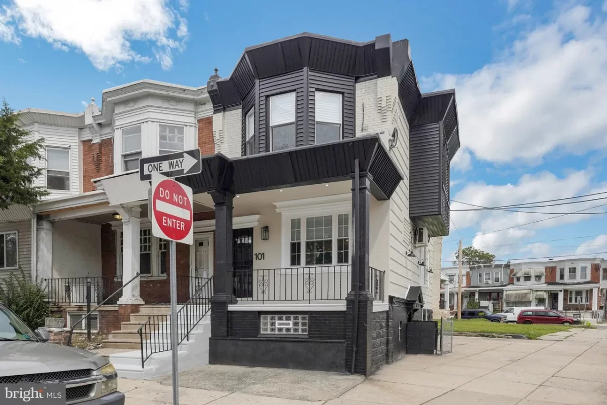 4BR Townhouse for Sale in Philadelphia, PA